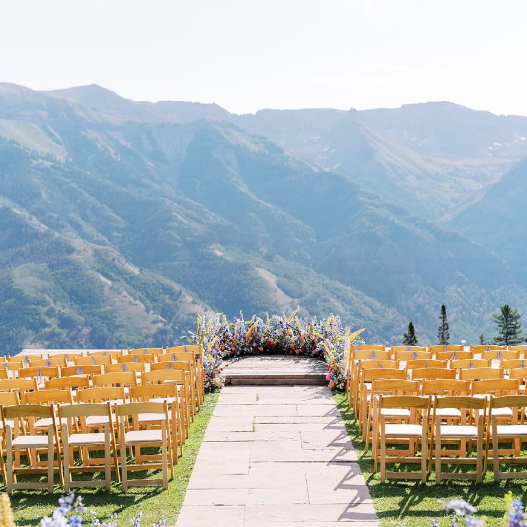 Top 3 Colorado Wedding Venues with Mountain Views | San Sophia Overlook