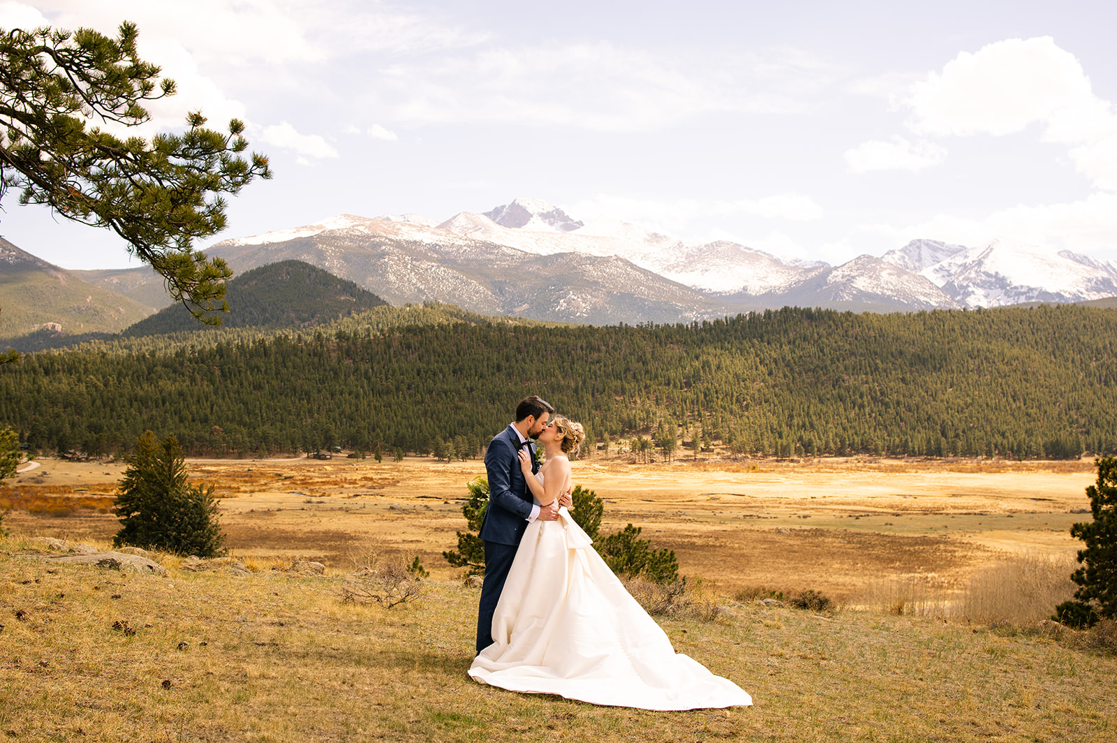 Why Moraine Park Amphitheater is the Dreamiest Elopement Spot in Rocky Mountain National Park